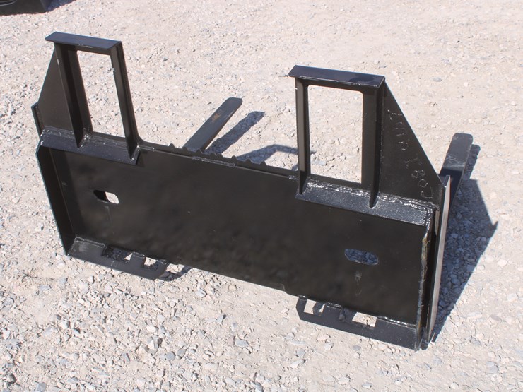 #4085-•-48-inch-skid-steer-quick-attach-frame-with-42-inch-pallet-forks-image-4