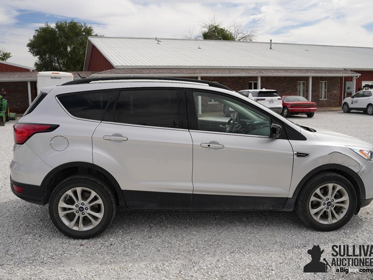 2019-ford-escape-image-4