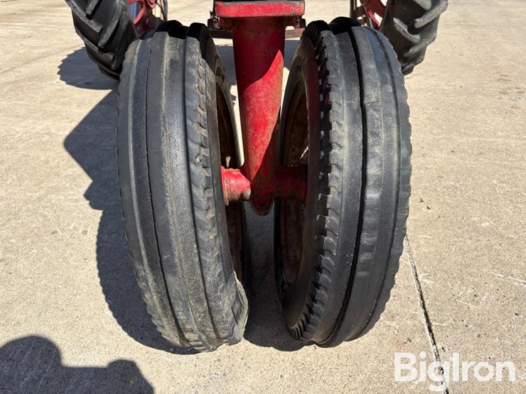 1957-case-ih-350-image-9