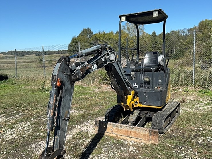 deere-17d-image-1