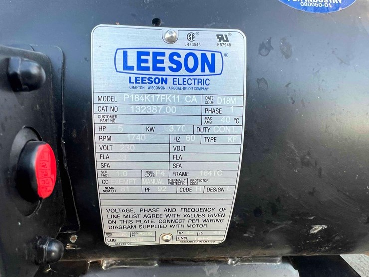 2019-arrowquip-q-power-106-series-hydraulic-squeeze-chute-image-19