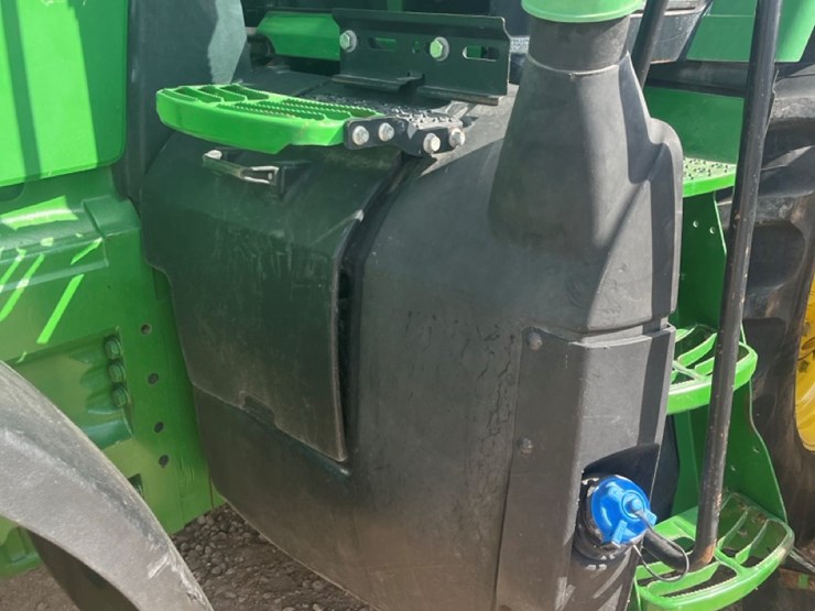john-deere-8245r-image-24