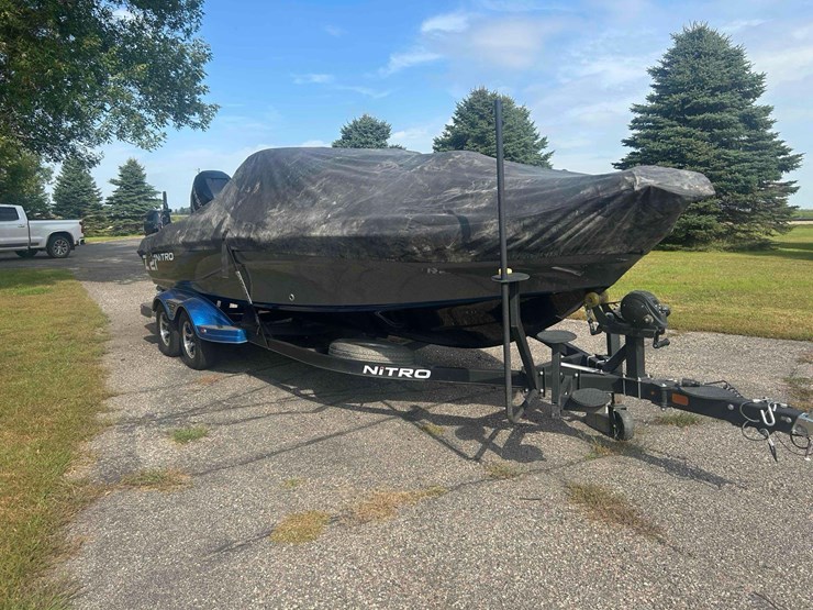 nitro-zv21-boat-image-7