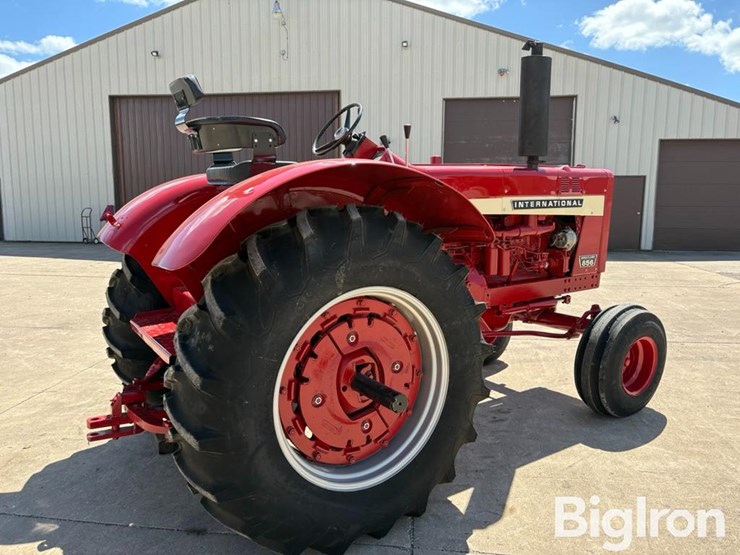 1967-international-856-image-5