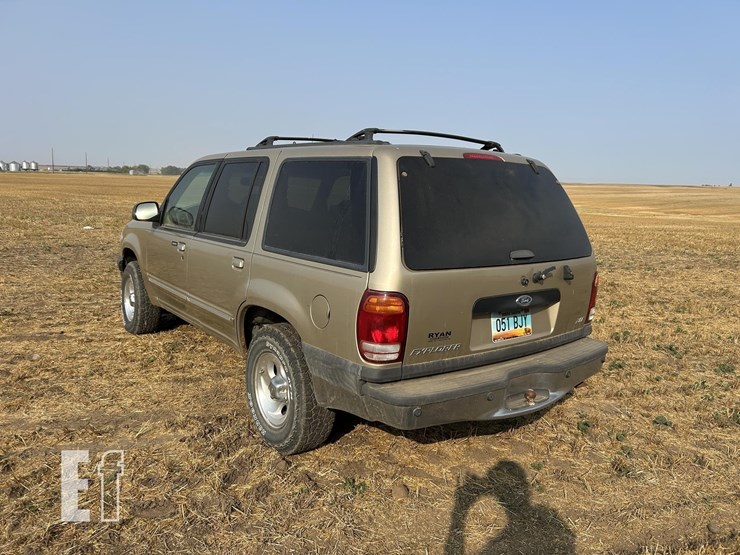 2001-ford-explorer-xlt-image-7