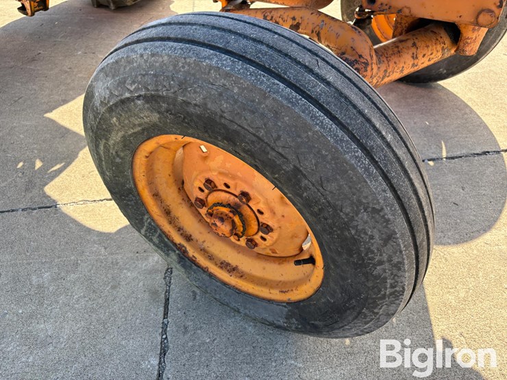 1966-international-2404-image-12