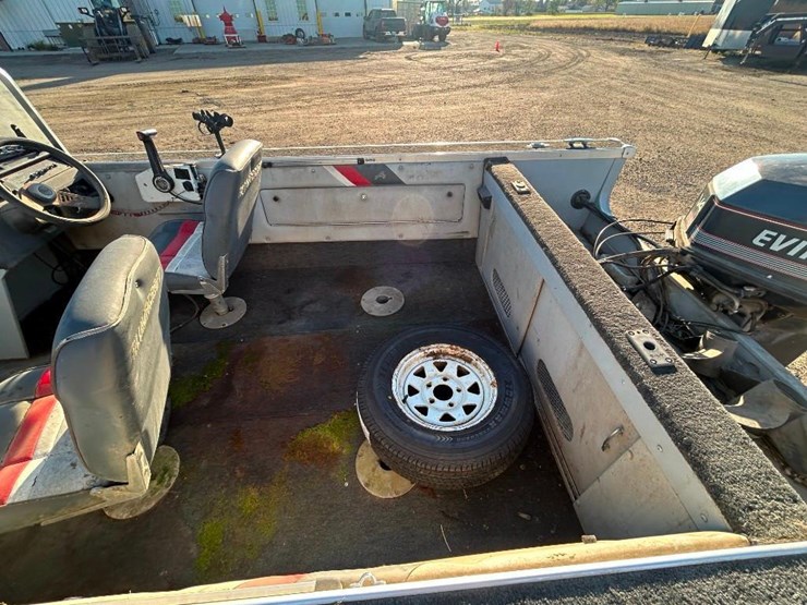 alumacraft-tropy-170-boat-image-14