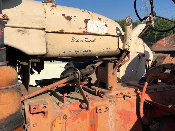 case-401-diesel-image-26