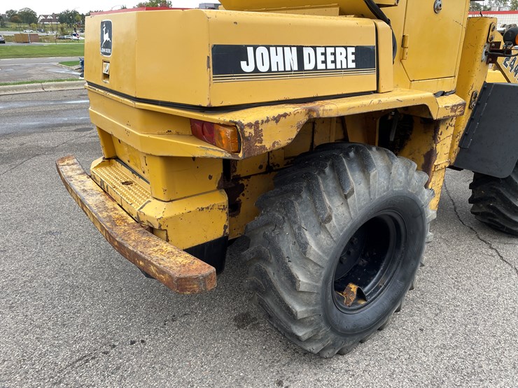 deere-244e-image-38
