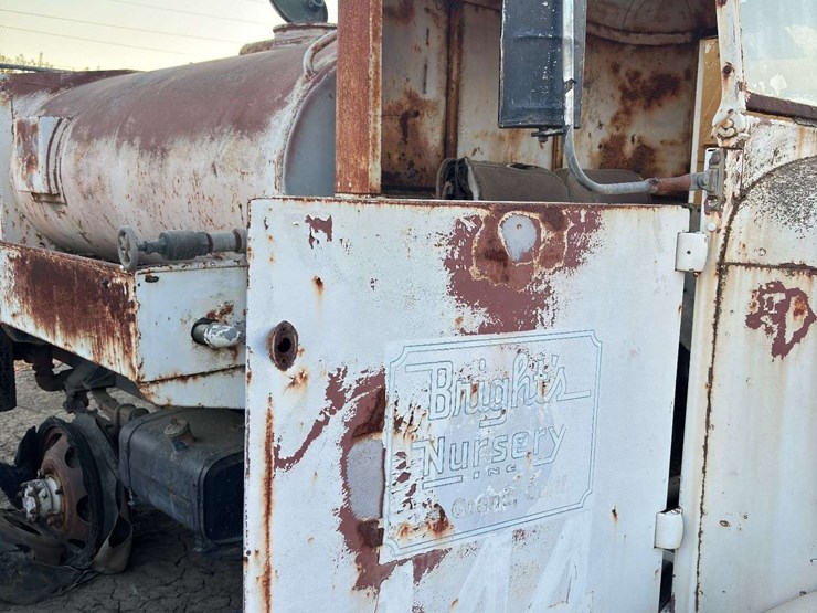 tender-truck-image-16