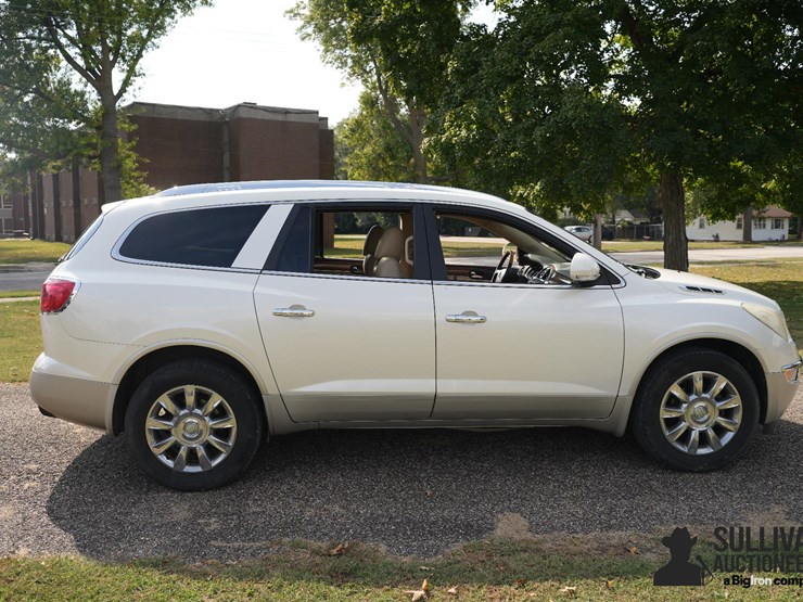 2012-buick-enclave-image-4