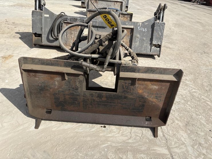 #5064-•-bobcat-skid-steer-concrete-breaker-image-2