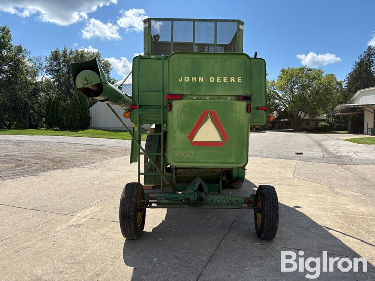 john-deere-3300-image-6