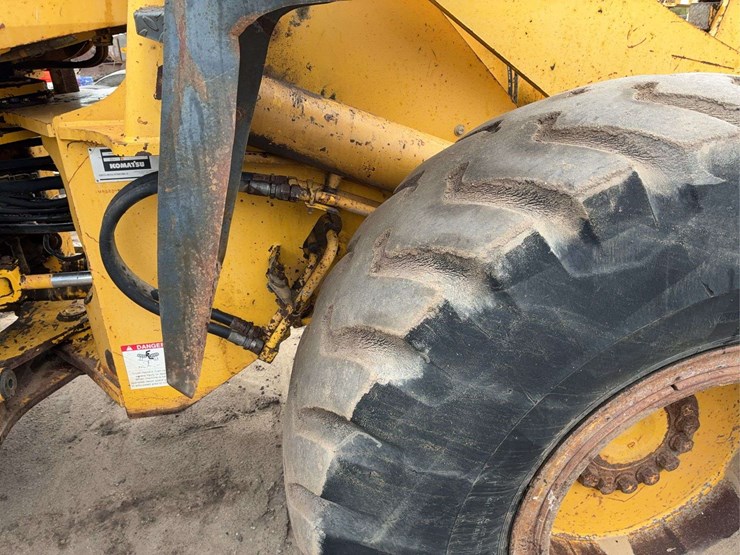 komatsu-wa320-image-34