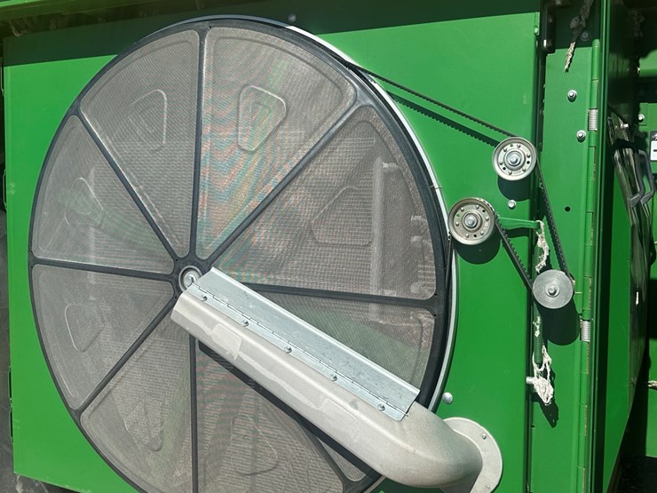2017-john-deere-cs690-image-13