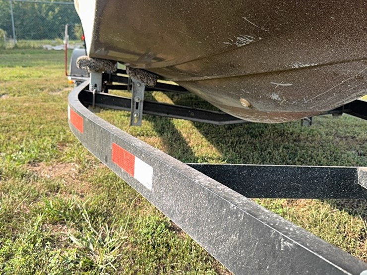 cheater-sx-bass-boat-&-nice-trailer-image-19