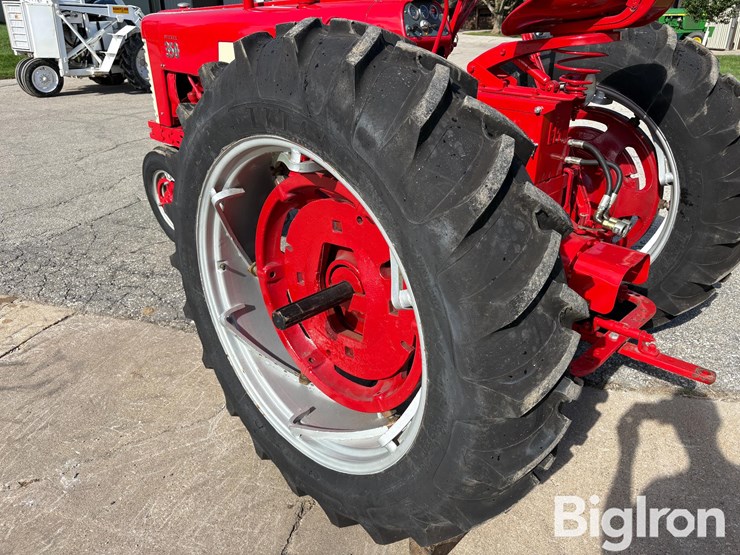 1956-case-ih-350-image-18