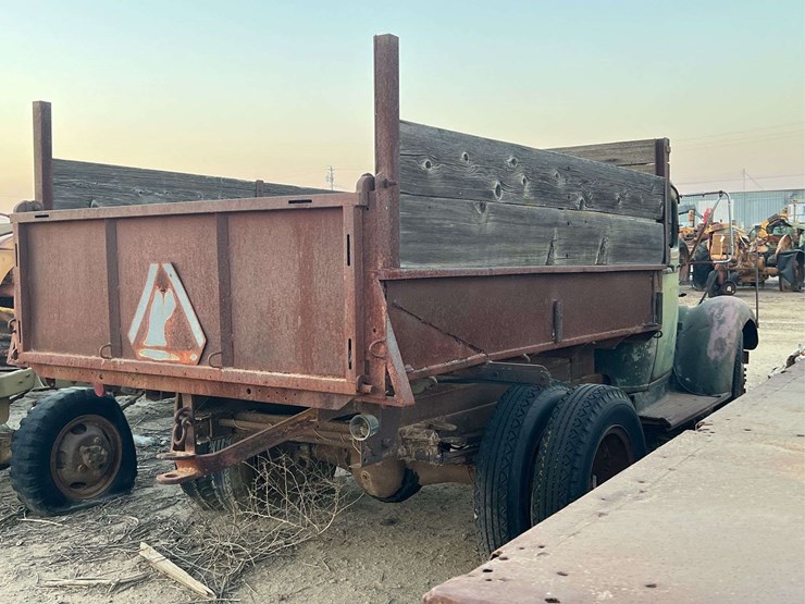 chevrolet-dump-truck-image-7