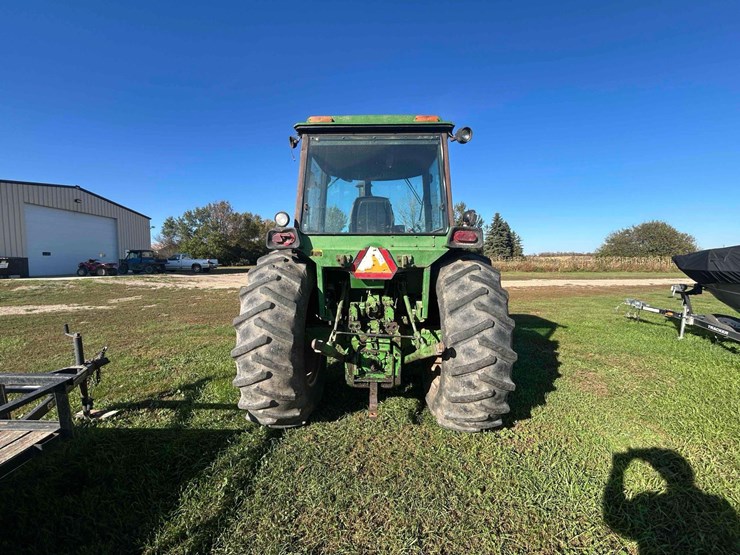 john-deere-4430-image-4