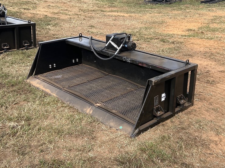 #477-•-quick-attach-vibrating-bucket-image-1