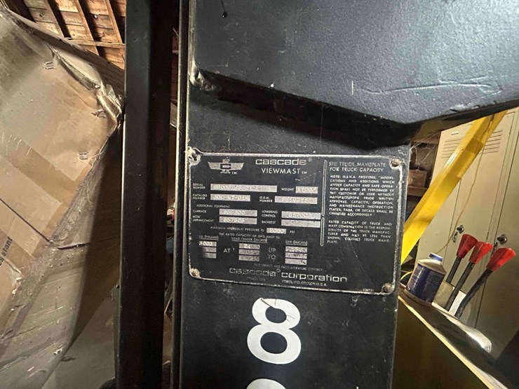 cascade-82f4968-forklift-image-6