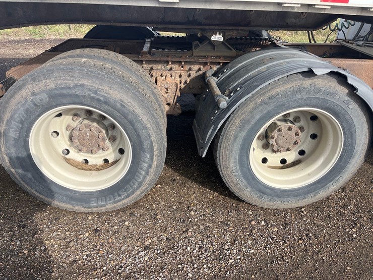 1998-volvo-semi-image-7