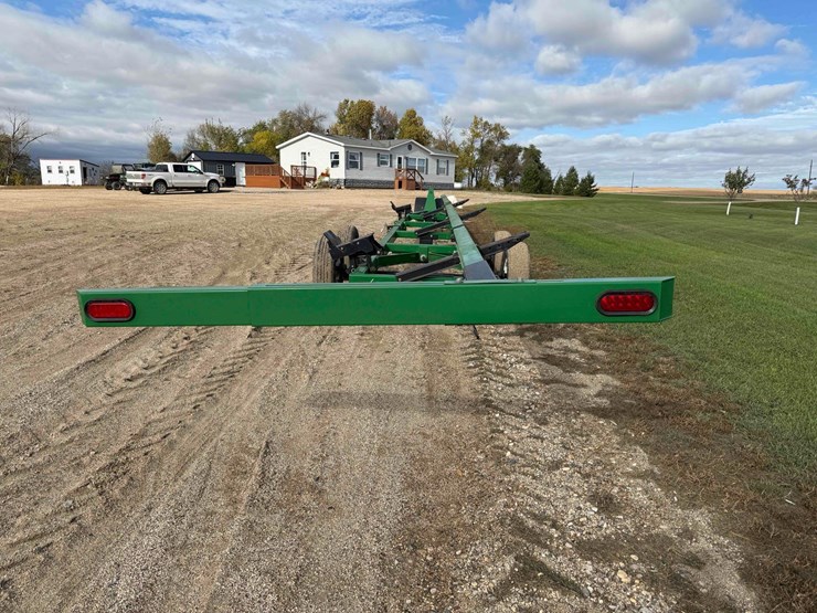 road-runner-header-trailer-image-10