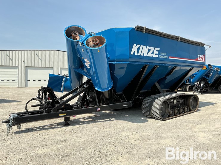2022-kinze-1321-grain-cart-image-1