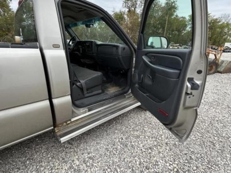 1999-chevrolet-2500-image-15