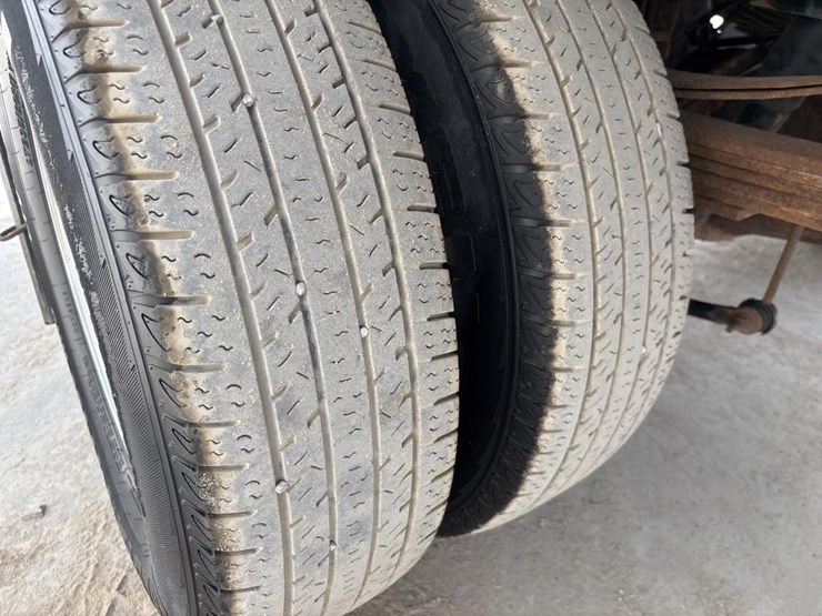 2015-dodge-ram-3500-image-29