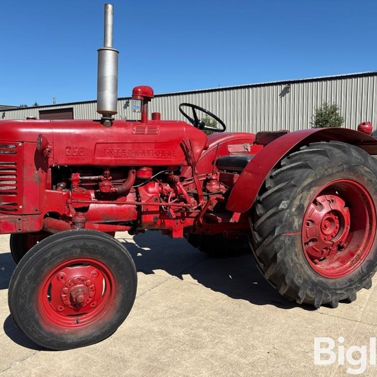 1957 INTERNATIONAL 350