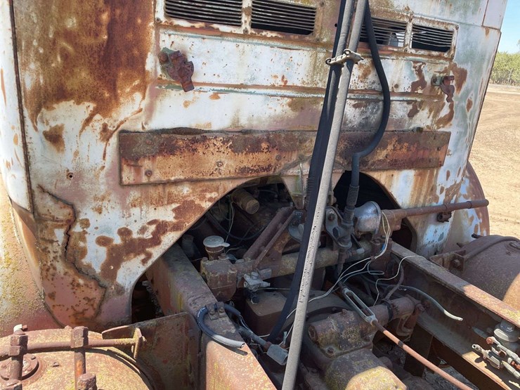 white-3000-truck-image-29