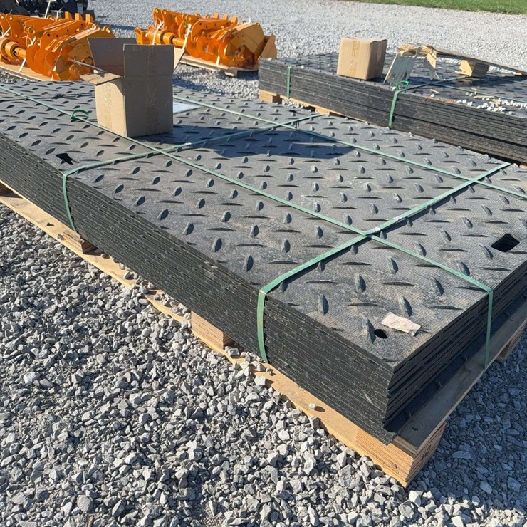 Roadbed protection pad