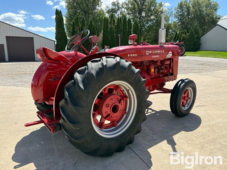 1954-ih-super-wd6-ta-2wd-tractor-image-5