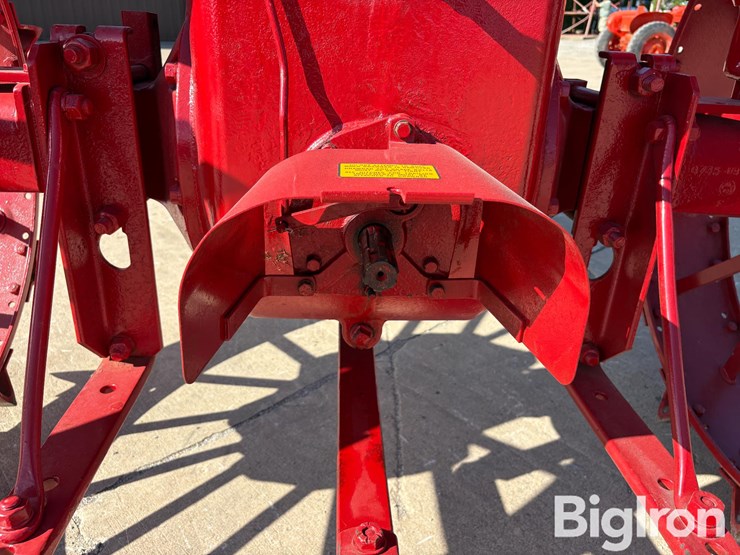 1939-international-m-image-11