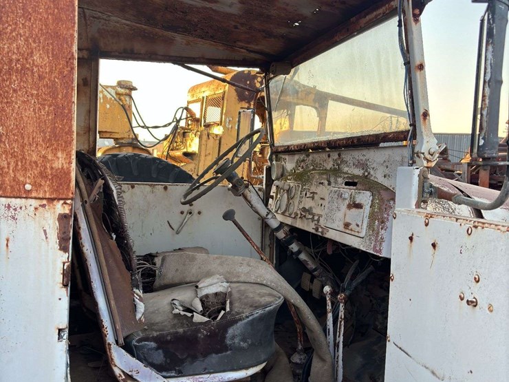 tender-truck-image-18