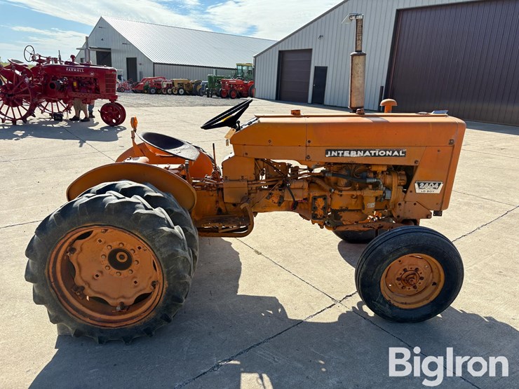 1966-international-2404-image-4