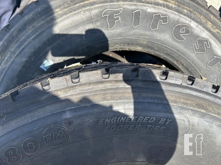 tires-285/75r24.5-image-3