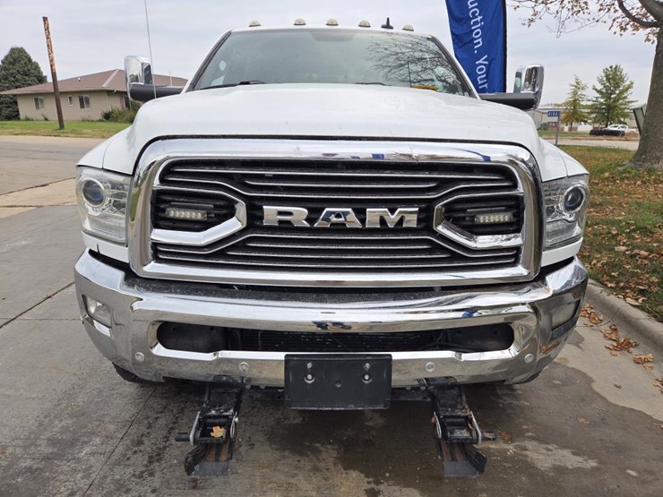 2018-dodge-ram-2500-image-8
