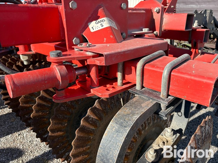 2012-kuhn-krause-excelerator-8000-image-11