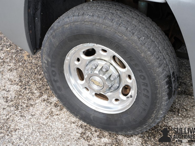 2002-chevrolet-2500-image-13