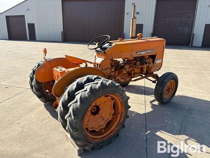 1966-international-2404-image-5