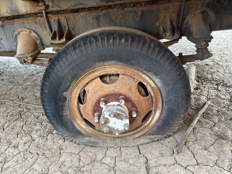 tender-truck-image-14