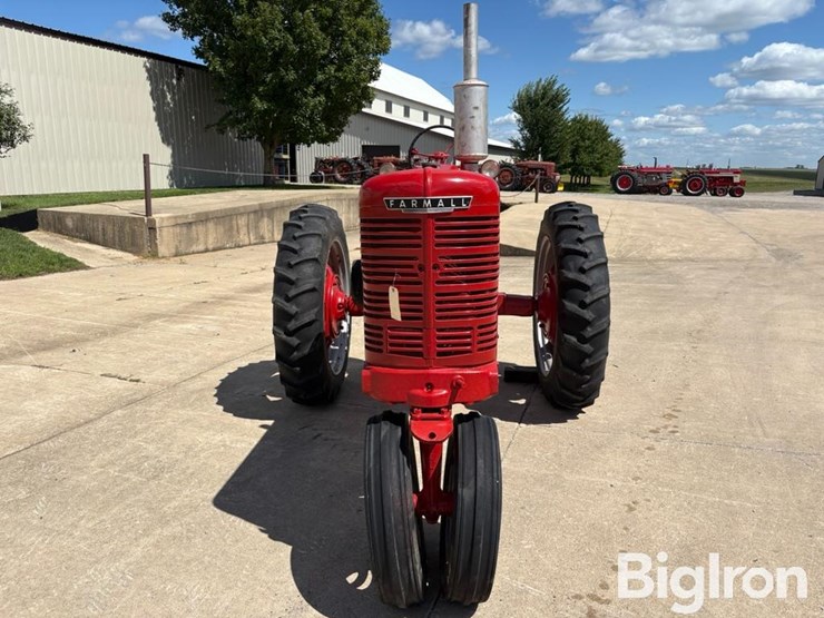 1949-ih-farmall-m-2wd-tractor-image-2