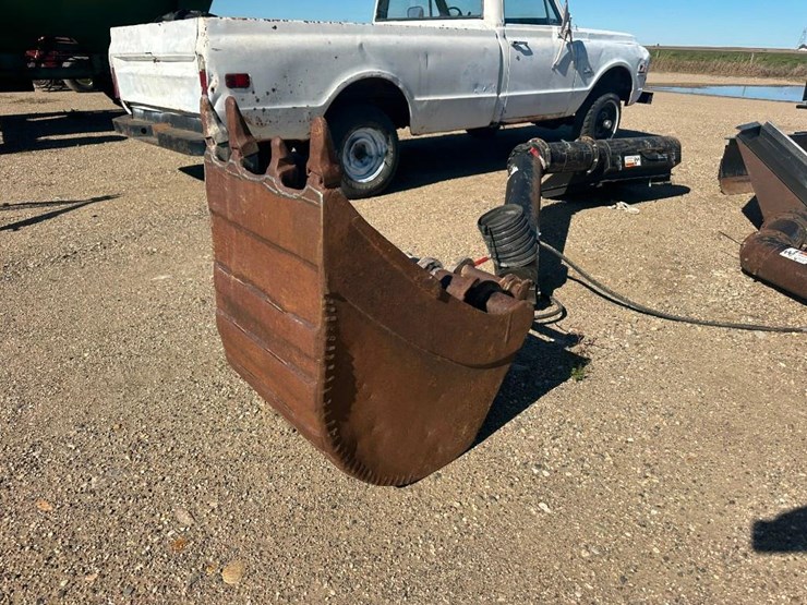 excavator-bucket-image-2