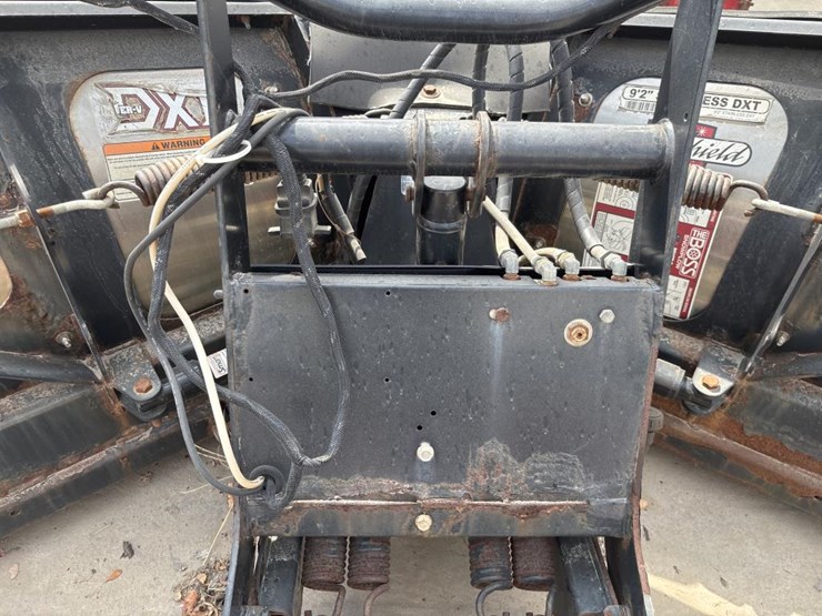 #5035-•-boss-power-v-dxt-smart-shield-truck-v-plow-image-9