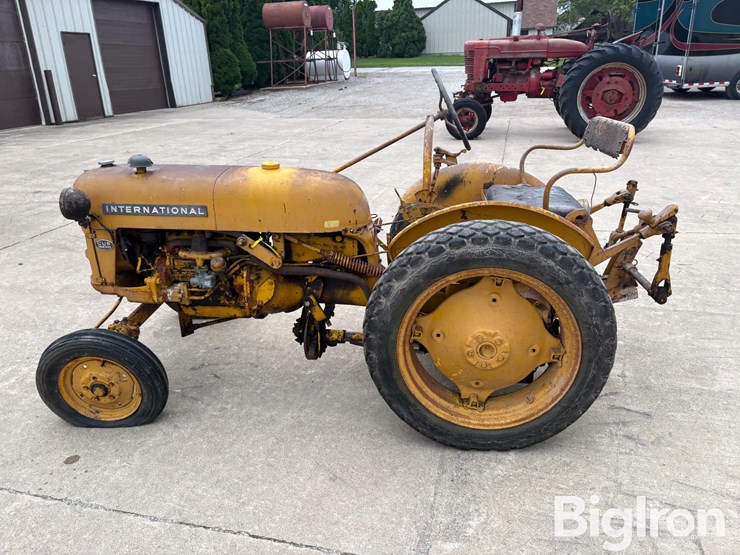 1948-international-cub-image-8
