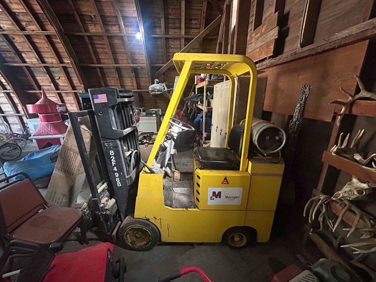 cascade-82f4968-forklift-image-2