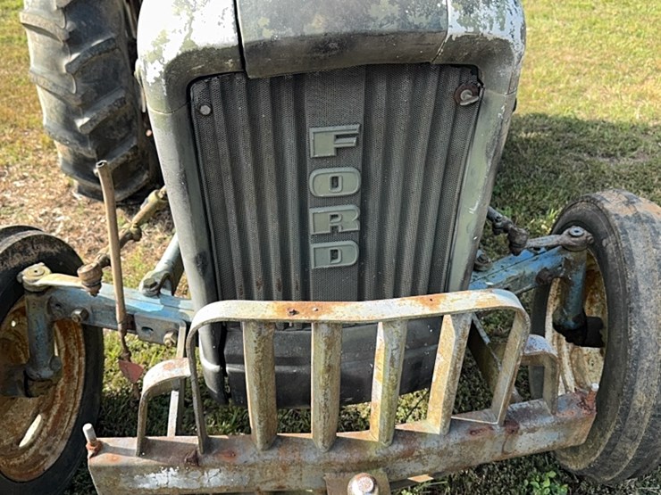 ford-4000-image-5