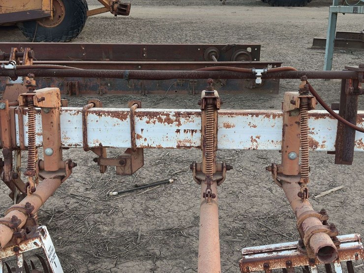 4-row-cultivator-image-14